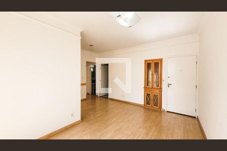 Sala de apartamento para alugar com 2 quartos, 70m² em Parque São Quirino, Campinas