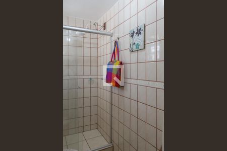 Banheiro da Suíte de casa à venda com 3 quartos, 147m² em Vila Nova, Porto Alegre