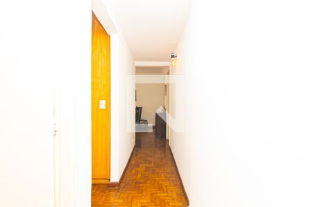 Corredor de apartamento à venda com 2 quartos, 67m² em Bela Vista, São Paulo