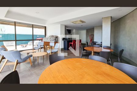 Apartamento à venda com 260m², 3 quartos e 4 vagas Apartamento à venda com 260m², 3 quartos e 4 vagasÁrea comum - Salão de festas