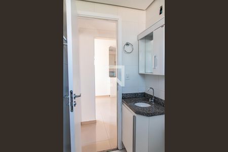 Apartamento para alugar com 48m², 2 quartos e 1 vaga Apartamento para alugar com 48m², 2 quartos e 1 vagaBanheiro