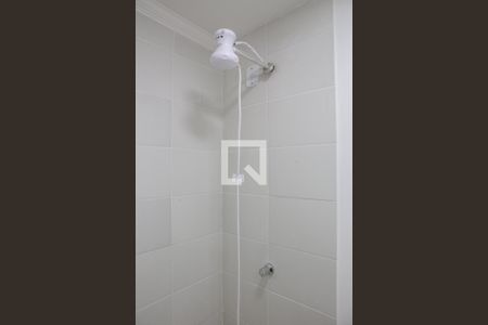 Banheiro de kitnet/studio para alugar com 1 quarto, 18m² em Lapa, São Paulo