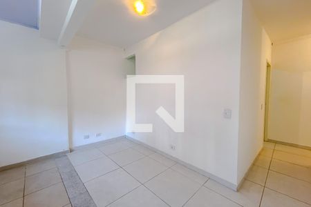 Sala de casa de condomínio para alugar com 1 quarto, 40m² em Vila São José, São Paulo