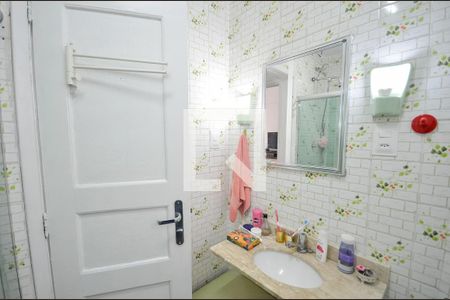 Apartamento à venda com 74m², 2 quartos e sem vaga Apartamento à venda com 74m², 2 quartos e sem vagaBanheiro