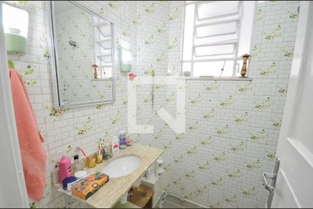 Apartamento à venda com 74m², 2 quartos e sem vaga Apartamento à venda com 74m², 2 quartos e sem vagaBanheiro
