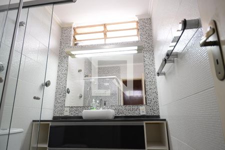 Casa à venda com 230m², 3 quartos e 3 vagasBanheiro Suíte 1