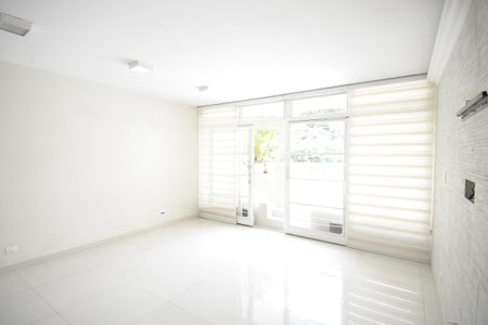 Sala de casa à venda com 3 quartos, 230m² em Jardim da Gloria, São Paulo