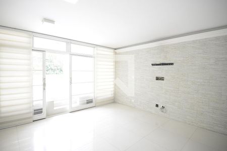 Sala de casa à venda com 3 quartos, 230m² em Jardim da Gloria, São Paulo