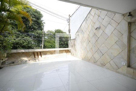 Varanda de casa à venda com 3 quartos, 230m² em Jardim Vila Mariana, São Paulo