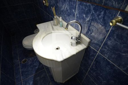 Casa à venda com 230m², 3 quartos e 3 vagasLavabo