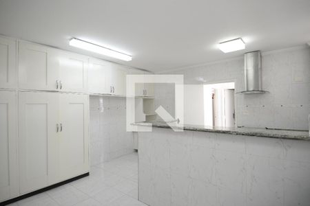 Casa à venda com 230m², 3 quartos e 3 vagasCozinha