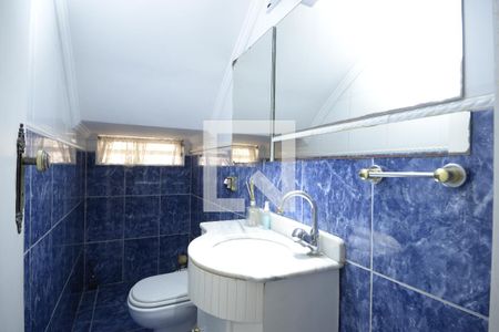 Casa à venda com 230m², 3 quartos e 3 vagasLavabo