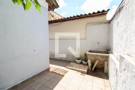 Casa à venda com 250m², 3 quartos e 8 vagasQuintal