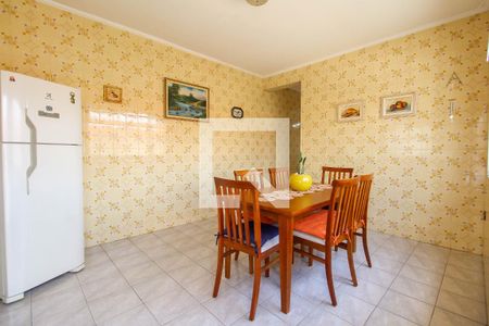 Casa à venda com 250m², 3 quartos e 8 vagasCozinha