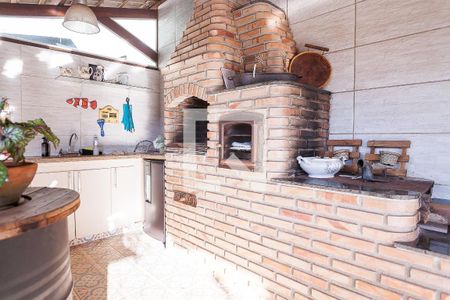 Casa de condomínio à venda com 280m², 4 quartos e 2 vagas Casa de condomínio à venda com 280m², 4 quartos e 2 vagasChurrasqueira