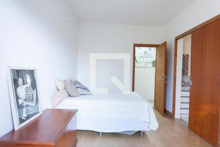 Casa de condomínio à venda com 280m², 4 quartos e 2 vagas Casa de condomínio à venda com 280m², 4 quartos e 2 vagassemi suite 1