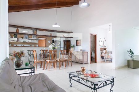 sala  de casa de condomínio para alugar com 4 quartos, 280m² em Balneário Água Limpa, Nova Lima