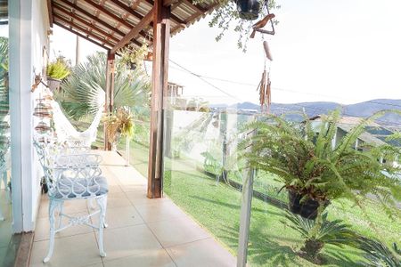 Casa de condomínio à venda com 280m², 4 quartos e 2 vagas Casa de condomínio à venda com 280m², 4 quartos e 2 vagasvaranda suite 2