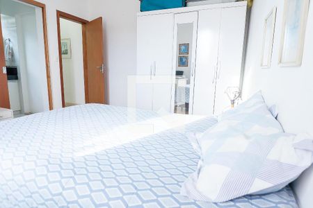 Casa de condomínio à venda com 280m², 4 quartos e 2 vagas Casa de condomínio à venda com 280m², 4 quartos e 2 vagassuite 1