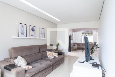 sala tv de casa de condomínio à venda com 4 quartos, 280m² em Balneário Água Limpa, Nova Lima