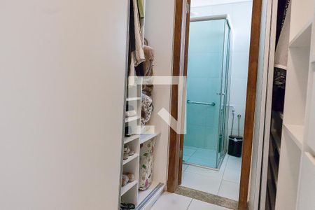 Casa de condomínio à venda com 280m², 4 quartos e 2 vagas Casa de condomínio à venda com 280m², 4 quartos e 2 vagascloset semi suite 1 /2