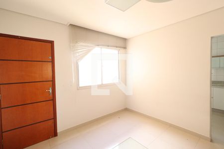 Sala de apartamento para alugar com 2 quartos, 53m² em Jardim das Palmeiras, Uberlândia