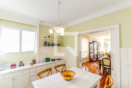 Apartamento à venda com 192m², 3 quartos e 2 vagasCopa