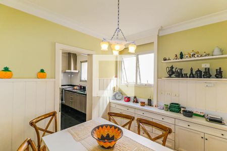 Apartamento à venda com 192m², 3 quartos e 2 vagasCopa