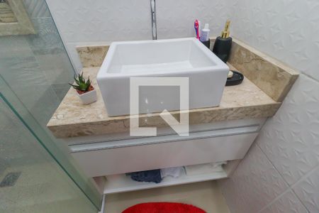 Casa à venda com 150m², 3 quartos e 2 vagas Casa à venda com 150m², 3 quartos e 2 vagasSuíte