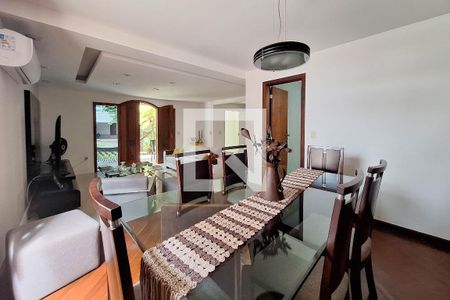 Sala de casa de condomínio à venda com 4 quartos, 340m² em Badu, Niterói