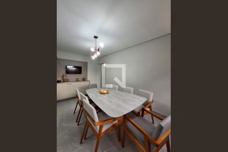 Casa à venda com 189m², 3 quartos e 4 vagas Casa à venda com 189m², 3 quartos e 4 vagasCopa