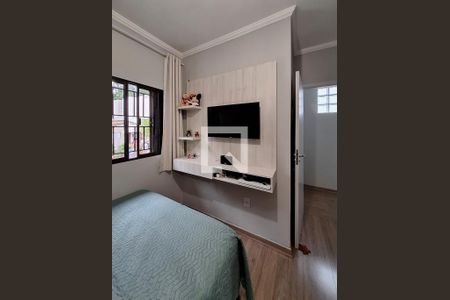 Casa à venda com 189m², 3 quartos e 4 vagas Casa à venda com 189m², 3 quartos e 4 vagasQuarto 3