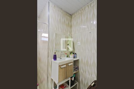 Casa à venda com 166m², 2 quartos e 2 vagas Casa à venda com 166m², 2 quartos e 2 vagasBanheiro