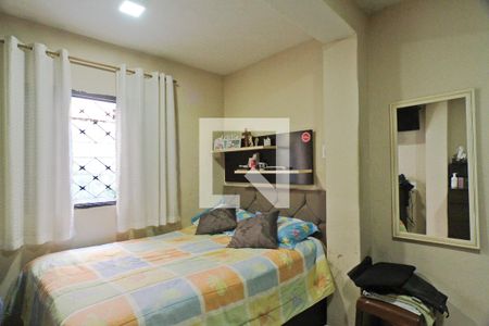 Casa à venda com 166m², 2 quartos e 2 vagas Casa à venda com 166m², 2 quartos e 2 vagasSuíte