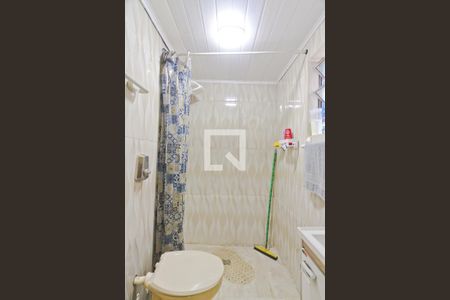 Casa à venda com 166m², 2 quartos e 2 vagas Casa à venda com 166m², 2 quartos e 2 vagasBanheiro da Suíte