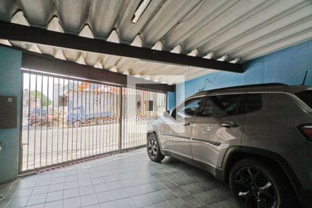 Casa à venda com 166m², 2 quartos e 2 vagas Casa à venda com 166m², 2 quartos e 2 vagasGaragem