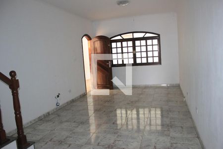 Casa à venda com 203m², 4 quartos e 2 vagasSala