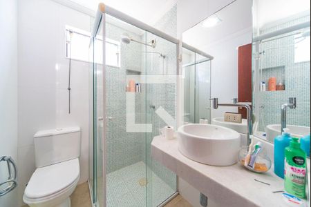 Casa à venda com 391m², 6 quartos e 4 vagasBanheiro do Quarto 3