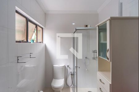 Casa à venda com 391m², 6 quartos e 4 vagasBanheiro social casa 2