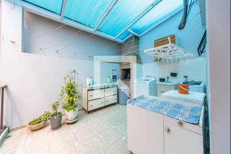 Casa à venda com 391m², 6 quartos e 4 vagasÁrea de serviço e Churrasqueira