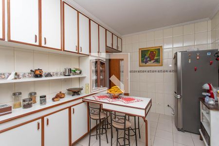 Casa à venda com 250m², 2 quartos e 2 vagasCozinha