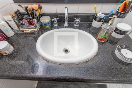 Casa à venda com 250m², 2 quartos e 2 vagasBanheiro da suíte 1