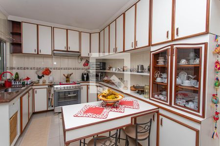 Casa à venda com 250m², 2 quartos e 2 vagasCozinha