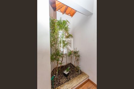 Casa à venda com 250m², 2 quartos e 2 vagasSala de TV - Jardim