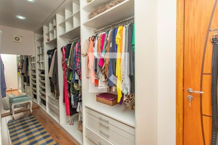 Casa à venda com 250m², 2 quartos e 2 vagasCloset da suíte 1