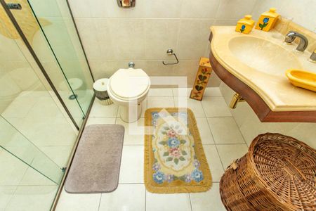 Casa à venda com 250m², 2 quartos e 2 vagasBanheiro da suíte 2