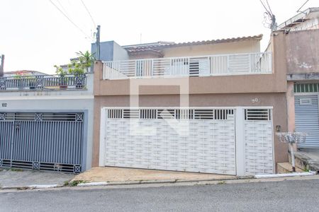 Casa à venda com 250m², 2 quartos e 2 vagasFachada