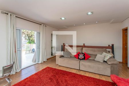 Casa à venda com 250m², 2 quartos e 2 vagasSala de TV