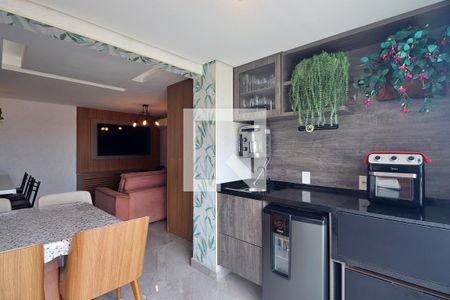 Apartamento à venda com 76m², 3 quartos e 2 vagasVaranda