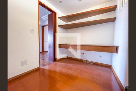 Quarto 1 de apartamento à venda com 3 quartos, 90m² em Vila Madalena, São Paulo
